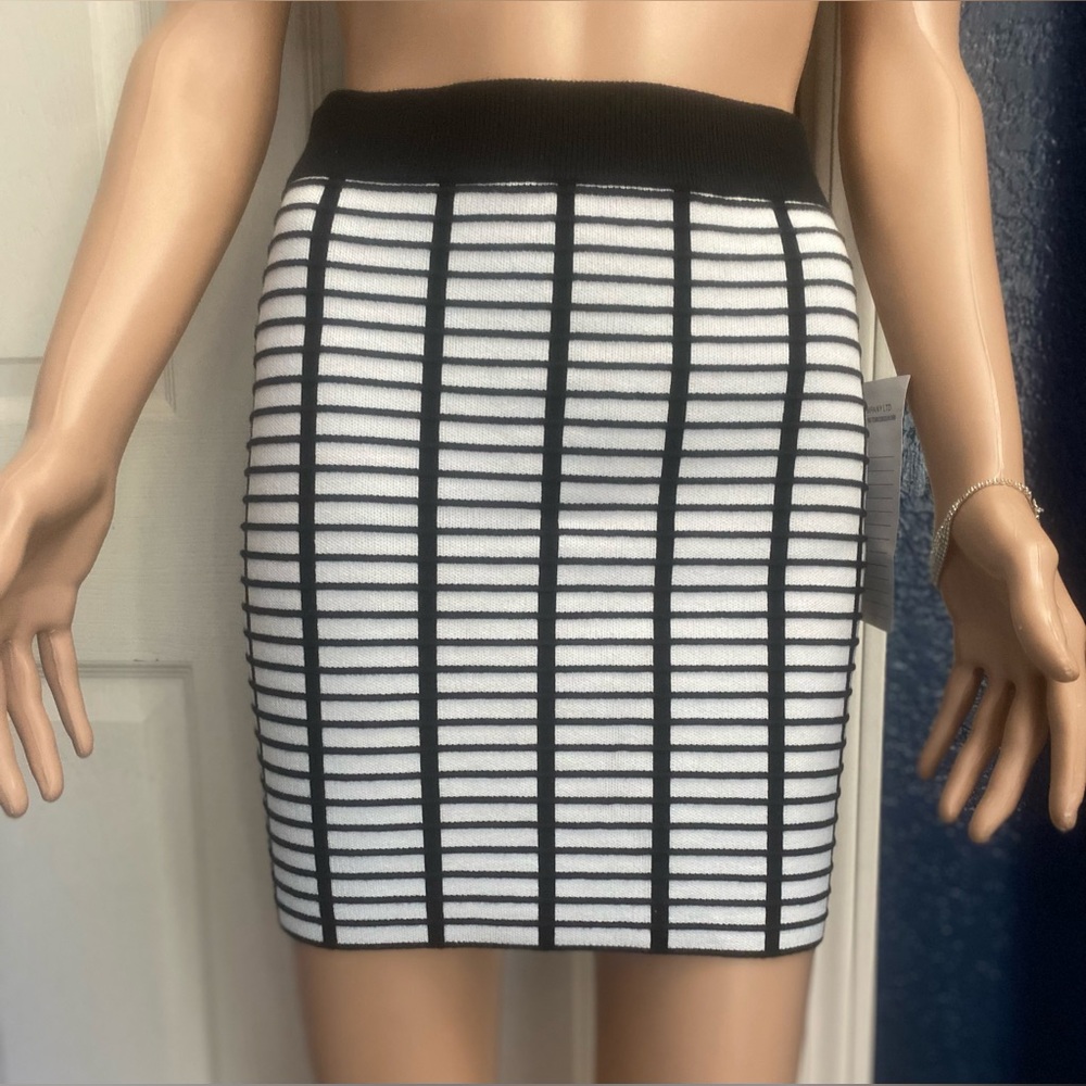 Bebe Black and White Ribbed Mini Pencil Skirt